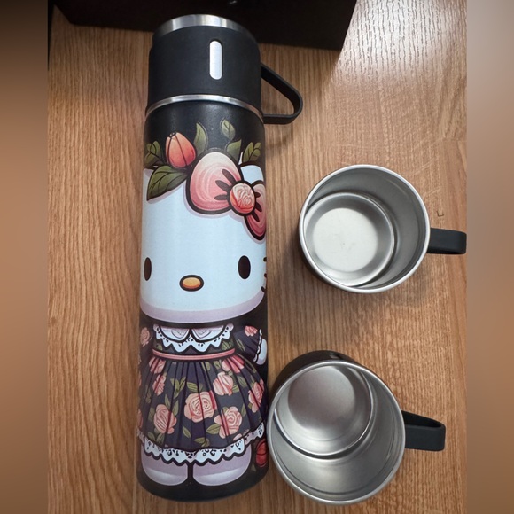 {Hello Kitty} bundle - Picture 11 of 16